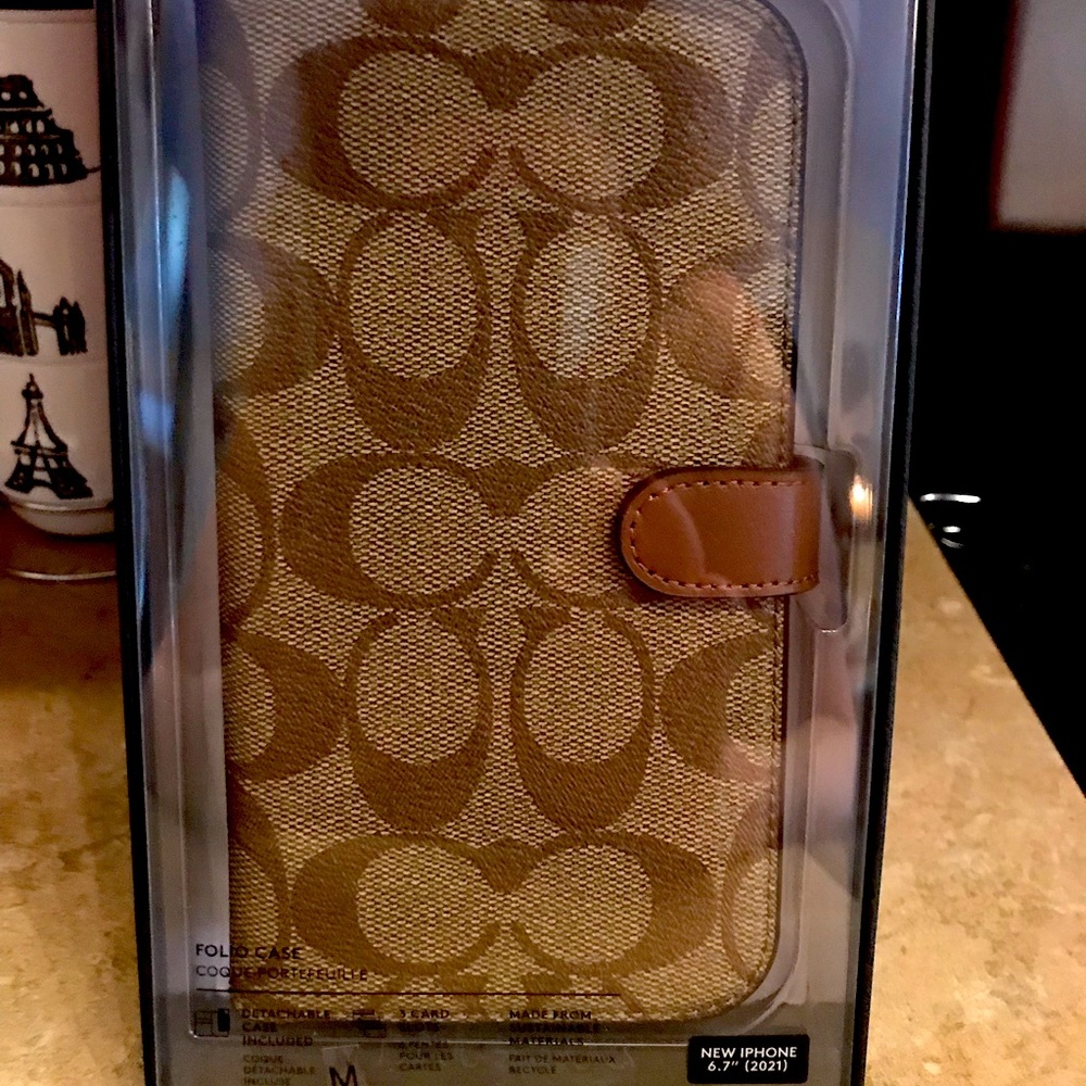 I phone pro max Coach case 6.7 “ Wallet Style